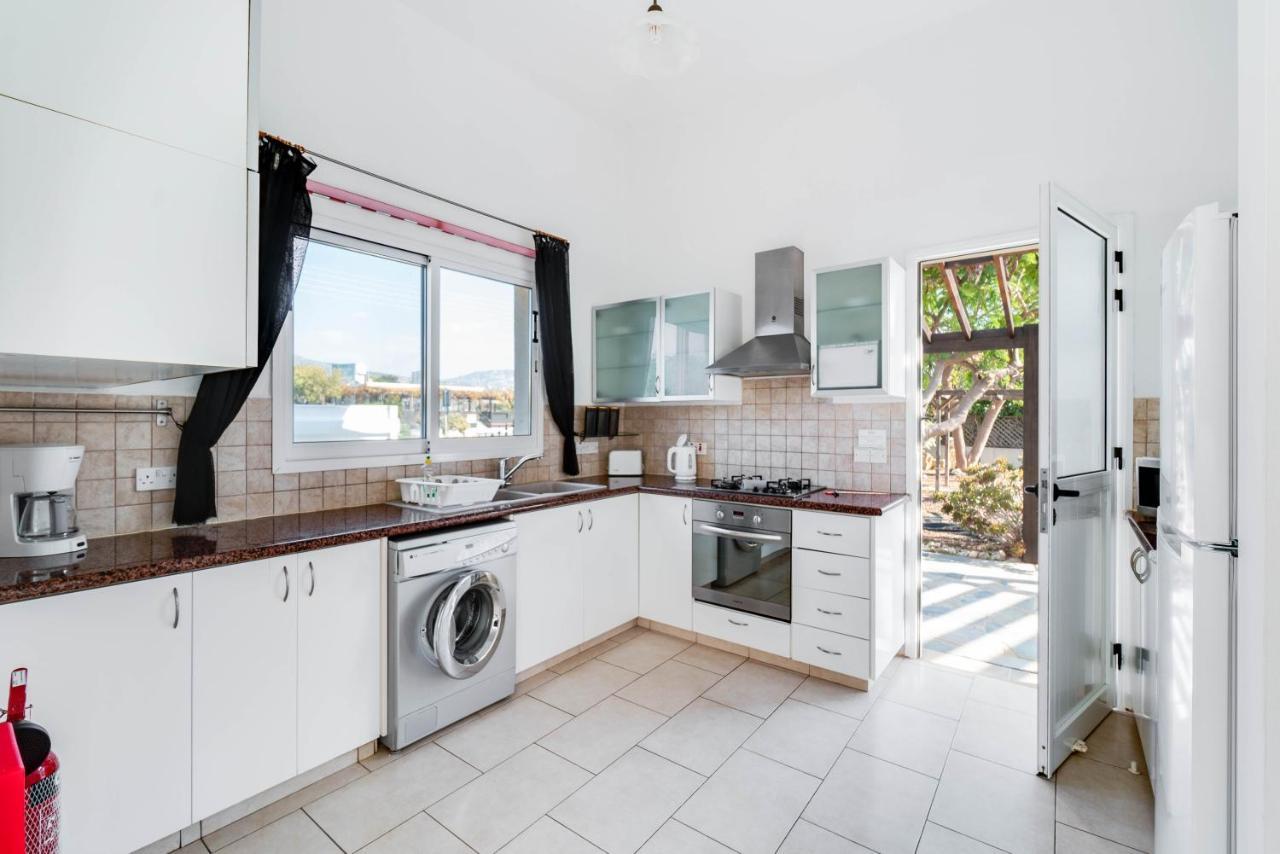 Bungalow Summerside Coral Bay Bagian luar foto