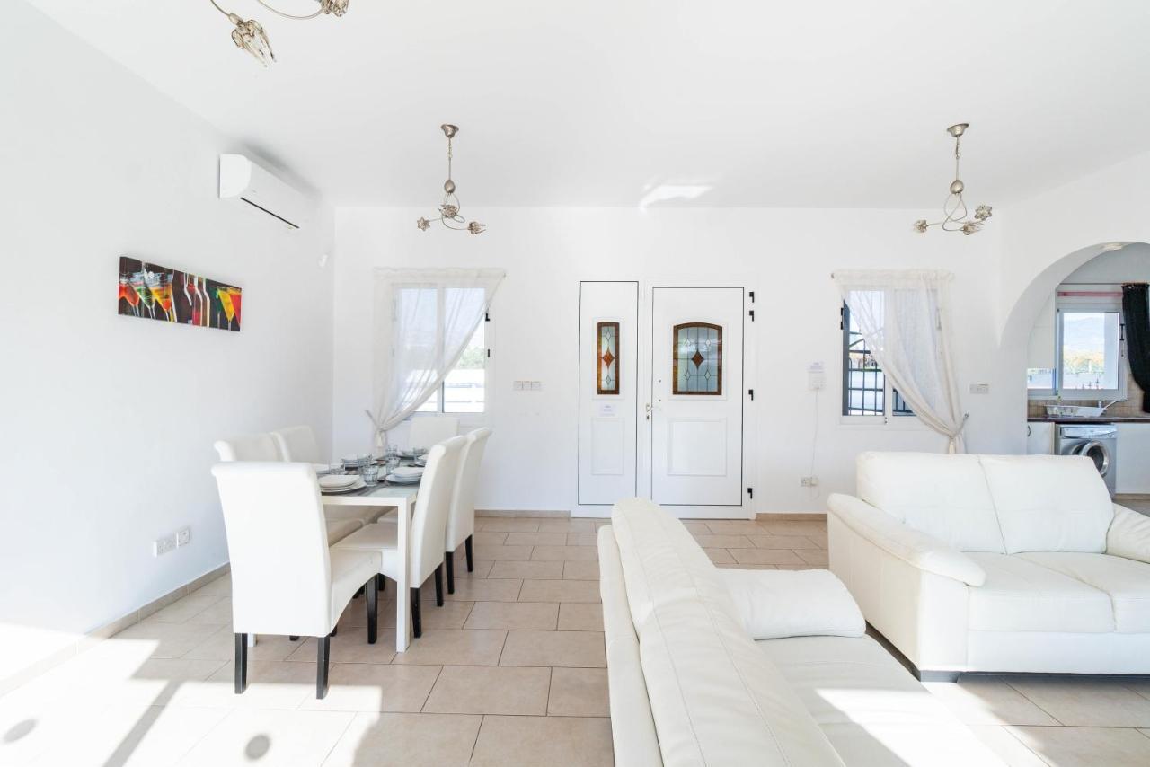 Bungalow Summerside Coral Bay Bagian luar foto